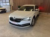 Skoda Superb Combi Scout 4x4*Automatik*Led*TOP* - Skoda: Combi Scout
