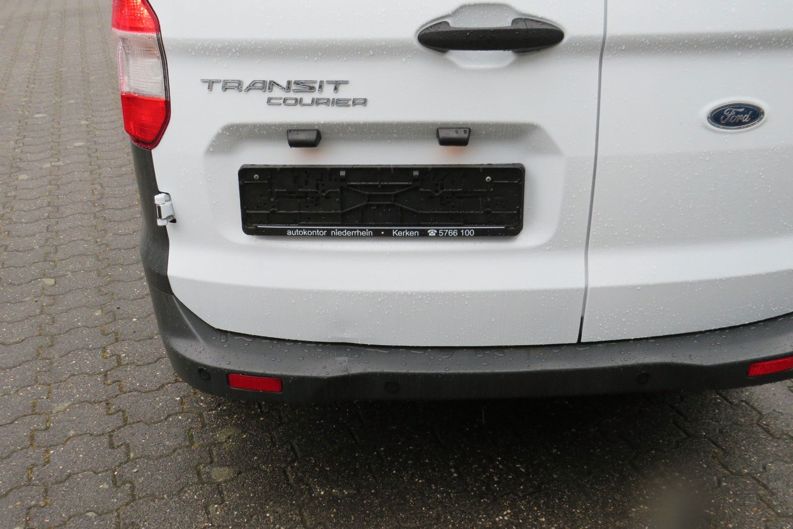 Fahrzeugabbildung Ford Transit Courier TREND NAVI SCHECKHEFT 1.HD