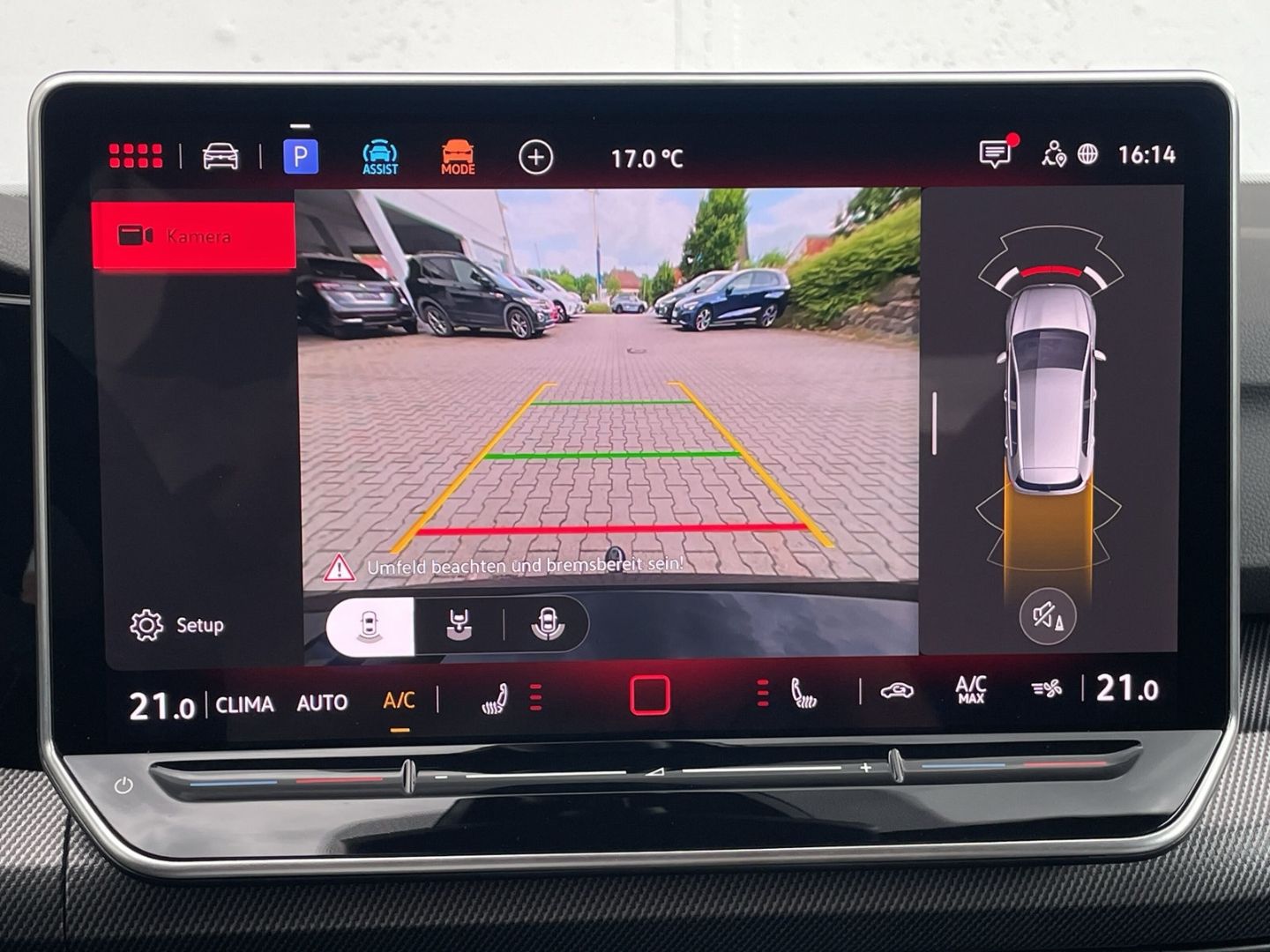 Golf VIII 1.5 eTSI DSG R-Line HUD/AHK/Kamera/ACC