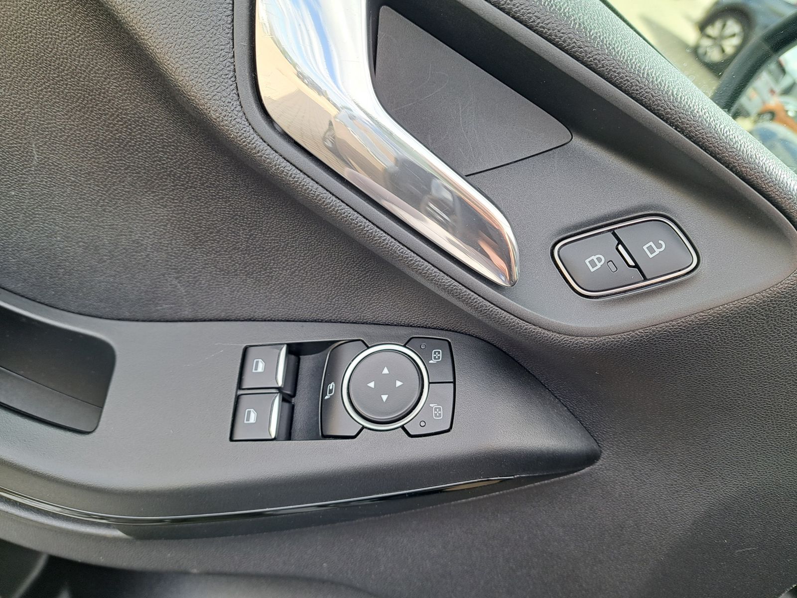 Fahrzeugabbildung Ford Fiesta 1.1 Cool & Connect APP-LINK WINTERPAKET