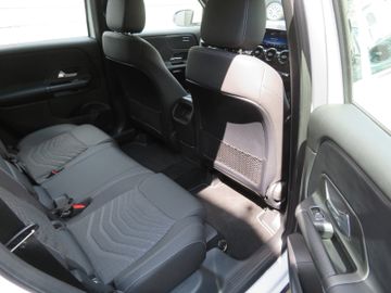 Mercedes GLB 200 - 4