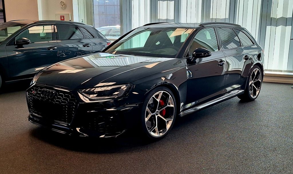 Audi RS4