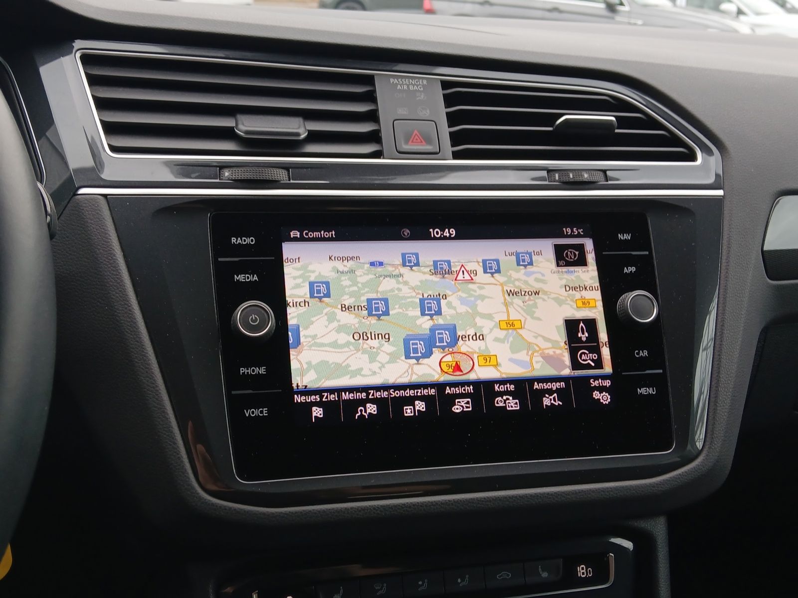 Fahrzeugabbildung Volkswagen Tiguan TDI Highline DSG 4M R-Line LED AHK Navi A