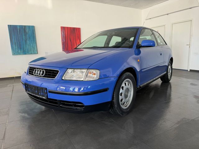 Audi A3 1.6 Attraction Rentner Nogaroblau