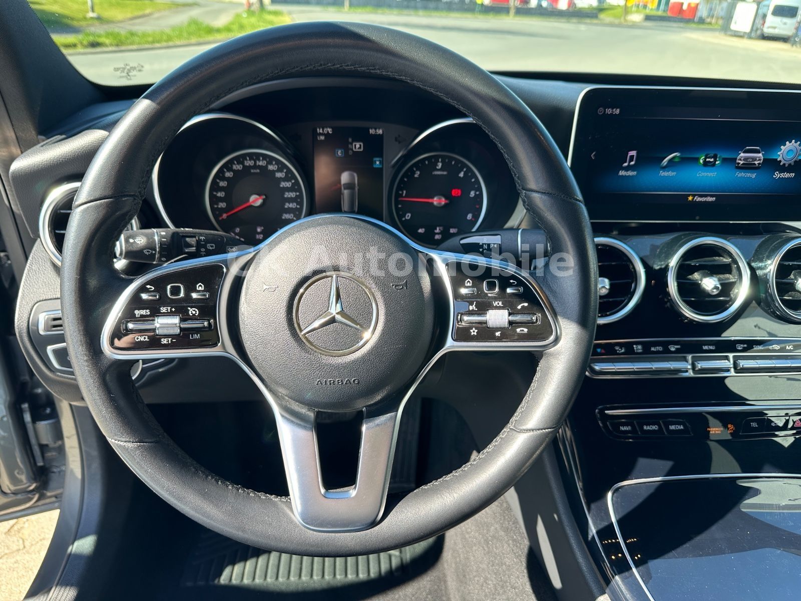 Fahrzeugabbildung Mercedes-Benz C200d T Avantgarde/Navi/LED/Kamera/AHK