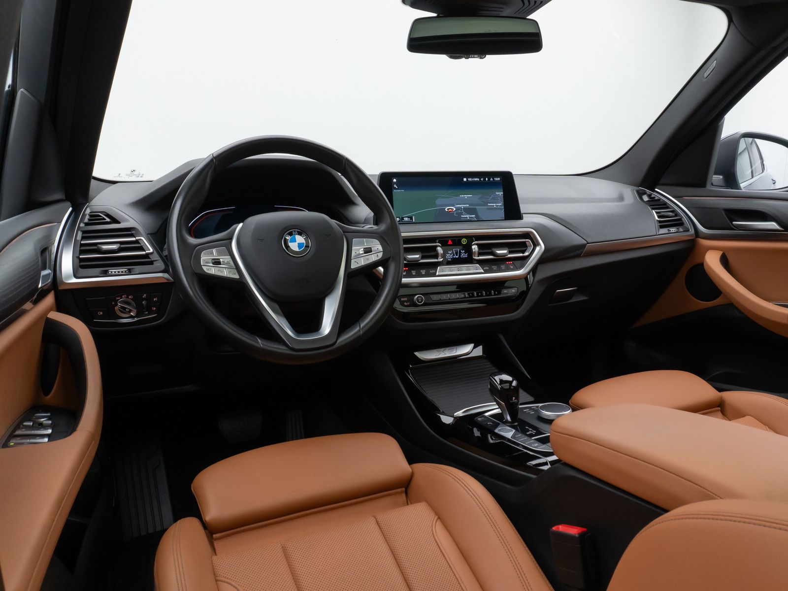Fahrzeugabbildung BMW X3 xD20i Panorama Kamera HUD AHK Komfort Sport