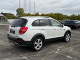 Chevrolet Captiva 2.2 D LTZ 4WD 1 Hand Anzahl Sitzplätze 7 - Chevrolet Gebrauchtwagen in Hamburg
