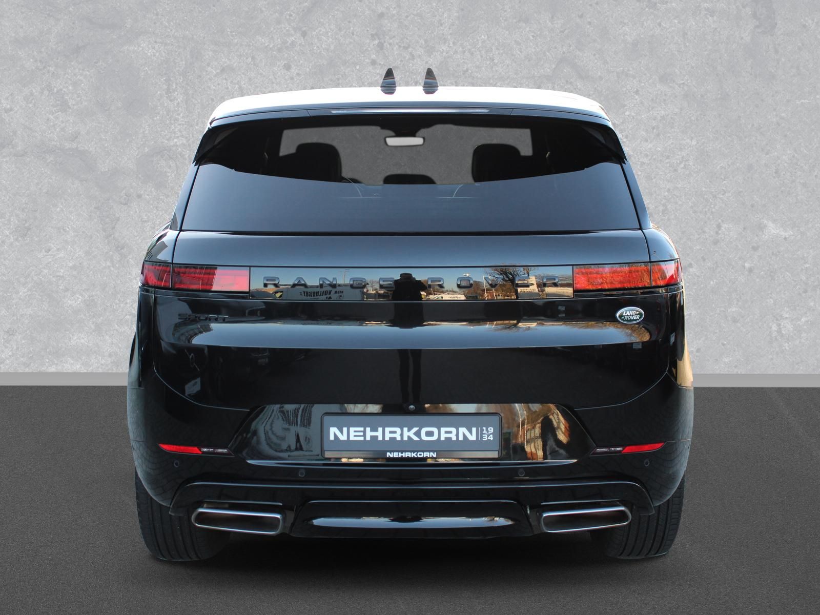 Fahrzeugabbildung Land Rover Range Rover Sport P440e Dynamic SE