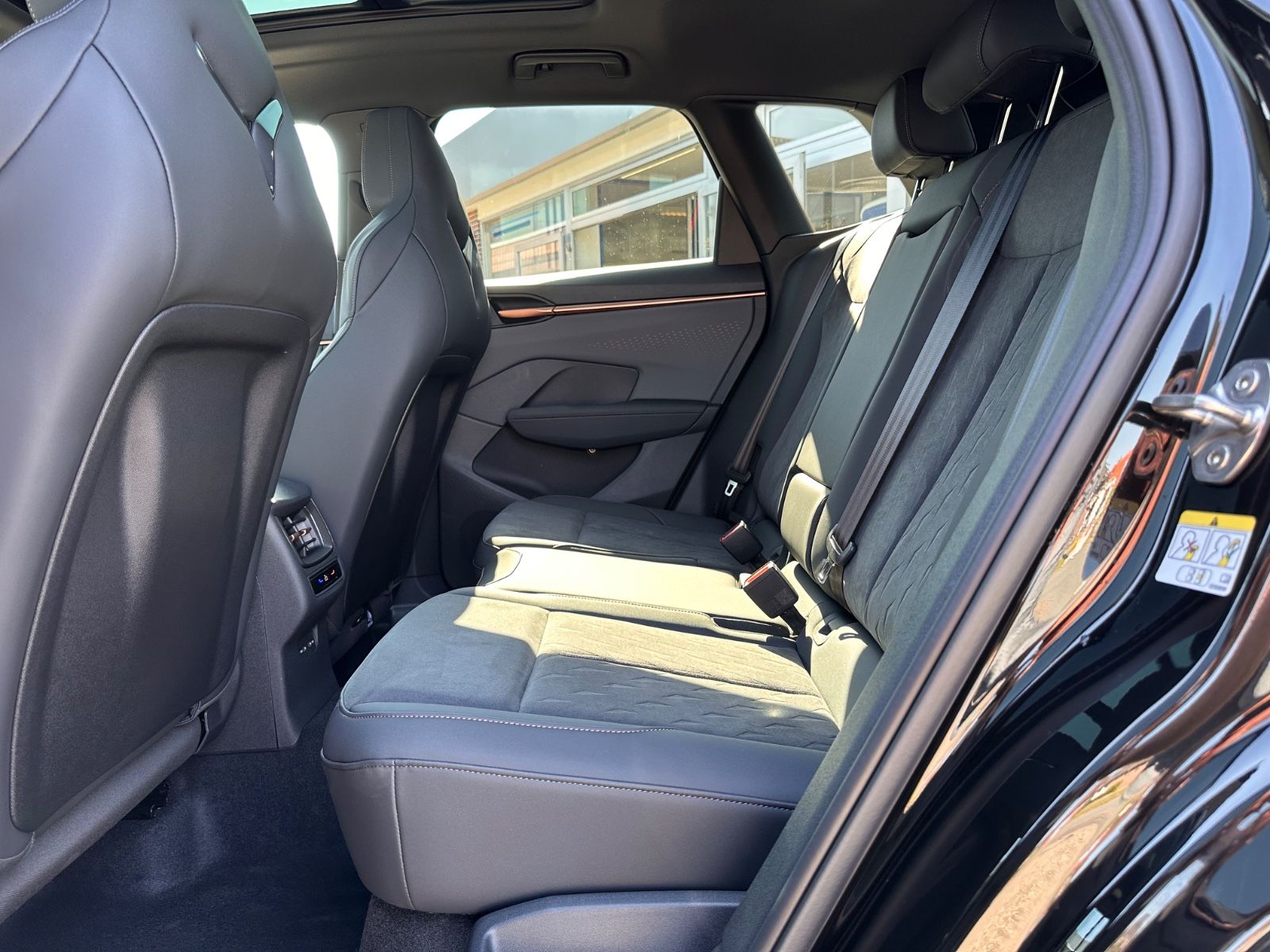Fahrzeugabbildung CUPRA Terramar VZ 2.0 TSI 4Dr. DSG MATRIX/Pano/ACC/AHK