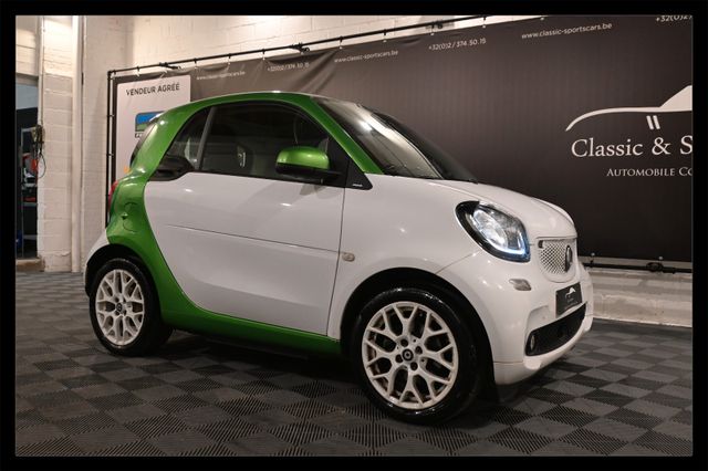 Smart ForTwoCoupé EQ 17.6 kWh Electric drive Passion !