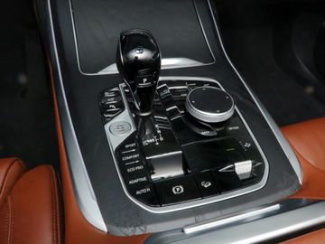 BMW X7 - 11