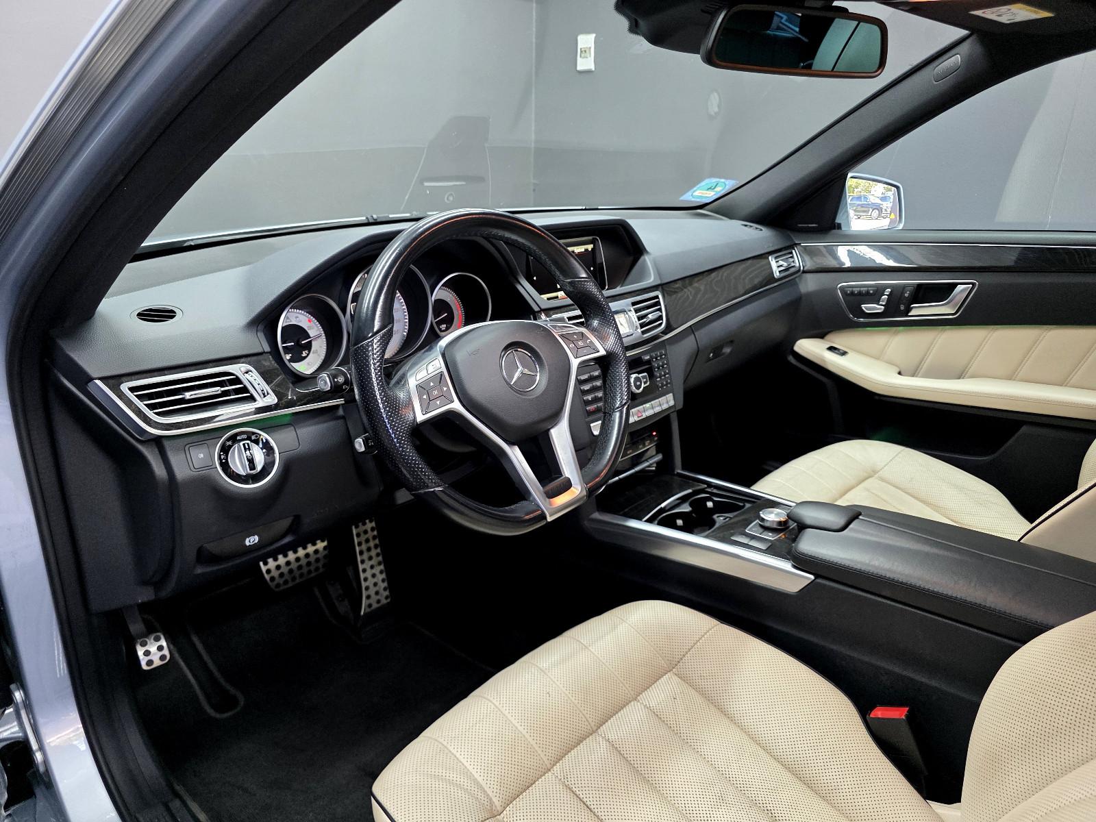 Mercedes-Benz E 350 d T BlueTEC AMG Line | 252 ch | BVA | Toit panoramique | Caméras 360 | DISTRONIC Plus | Cuir ventilé à mémoire | Suspension AIRMATIC