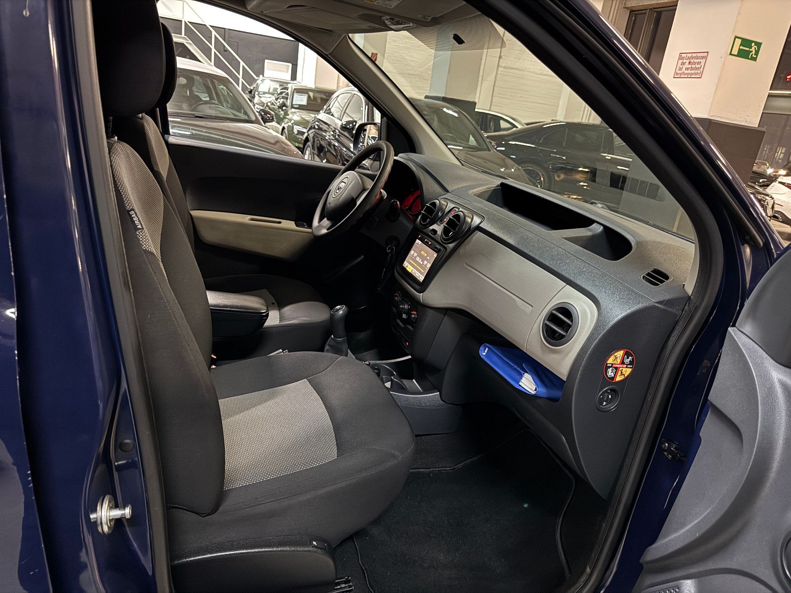 Fahrzeugabbildung Dacia Dokker Express Ambiance 1.6 LPG GAS NAVI AHK SHZ
