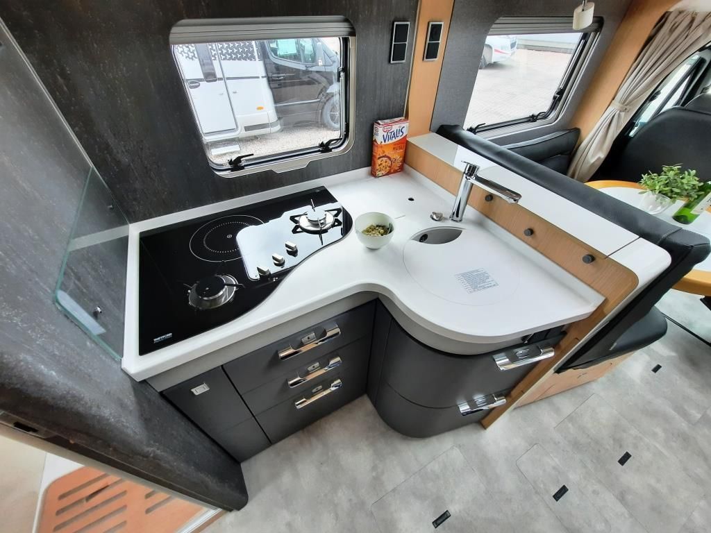 Fahrzeugabbildung HYMER / ERIBA / HYMERCAR B-Klasse ML T 780 BlackLine Verfüg./Autark/AHK/T