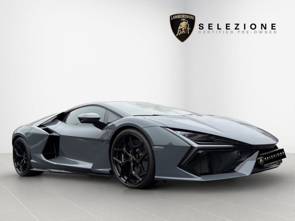 Image of Lamborghini Revuelto