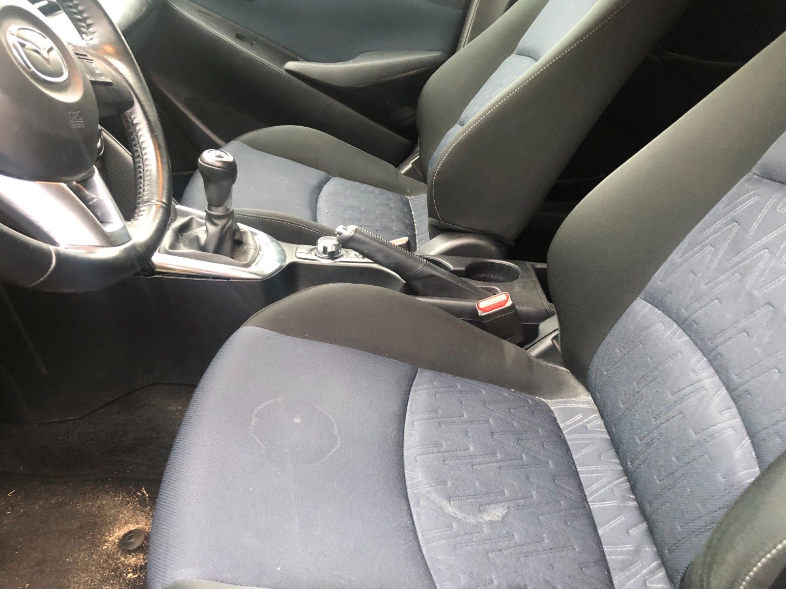 Fahrzeugabbildung Mazda 2 Lim. Exclusive-Line Seitenschaden