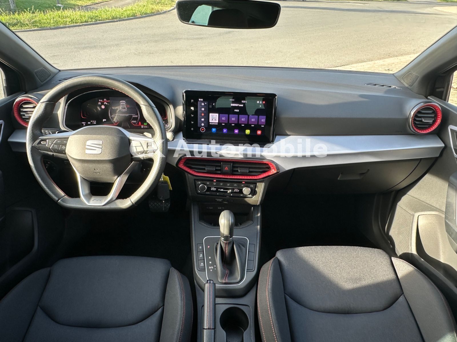 Fahrzeugabbildung SEAT Ibiza  FR 1.0 TSi DSG/Navi/Tempomat/PDC