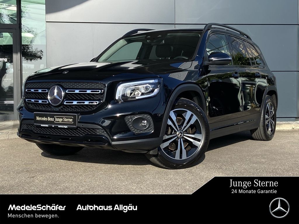 Image of Mercedes-Benz GLB 220