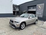 BMW X1 Baureihe X1 25 i xDrive * PANORAMA* NAVI*PDC - BMW X1: Xdrive 25i