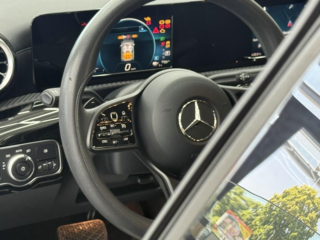 Mercedes-Benz CLA e, 1.Hd., Leder, MBUX, миниатюра 19