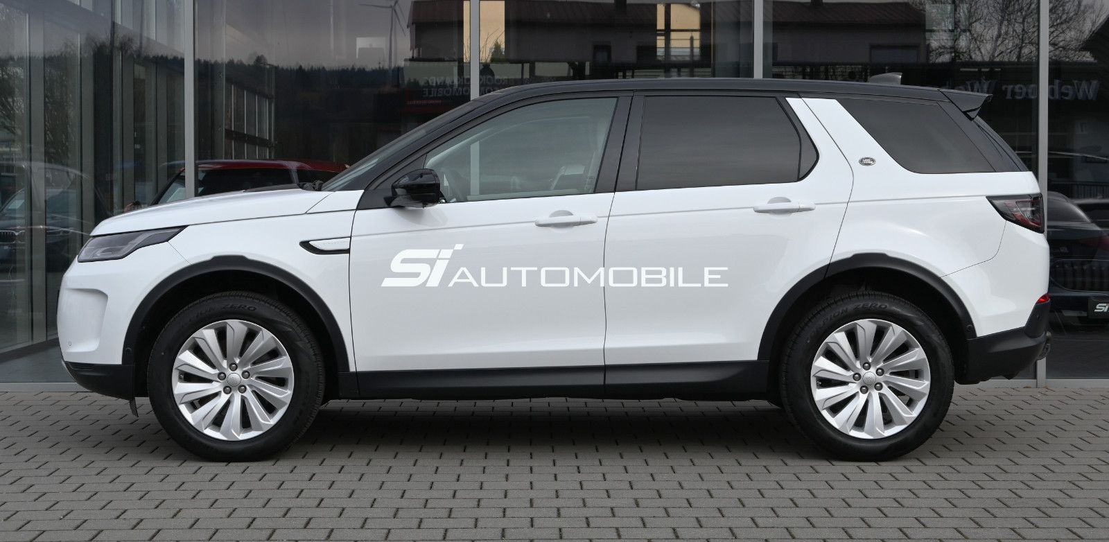 Fahrzeugabbildung Land Rover Discovery Sport D240 AWD Aut. SE °ACC°AHK°STHZ°