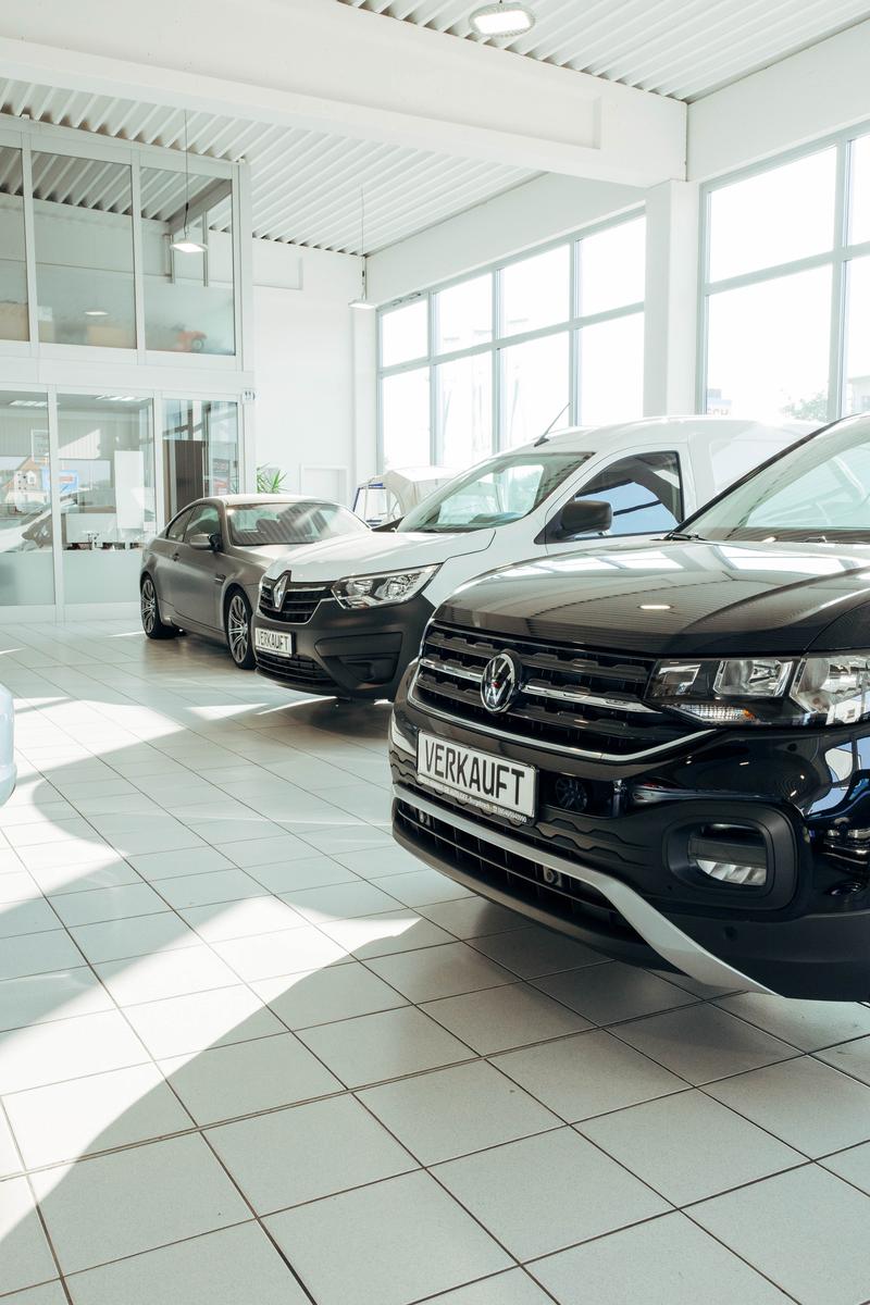 showroom-image-main