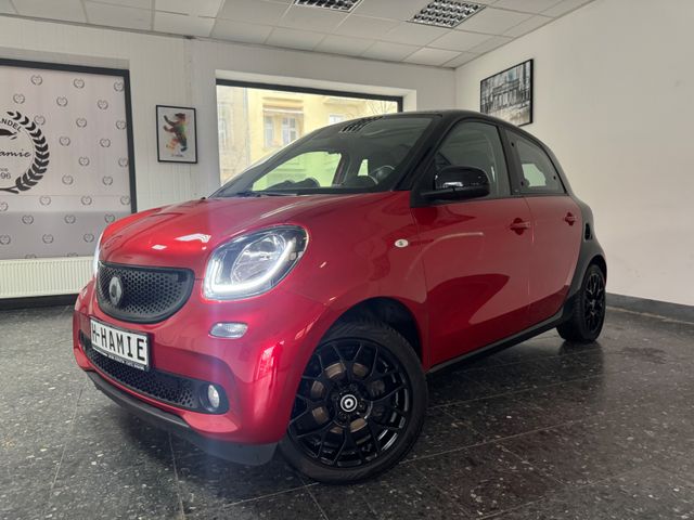 Smart FORFOUR NAVI LEDER SITZHEIZUNG PANO PDC KAMERA