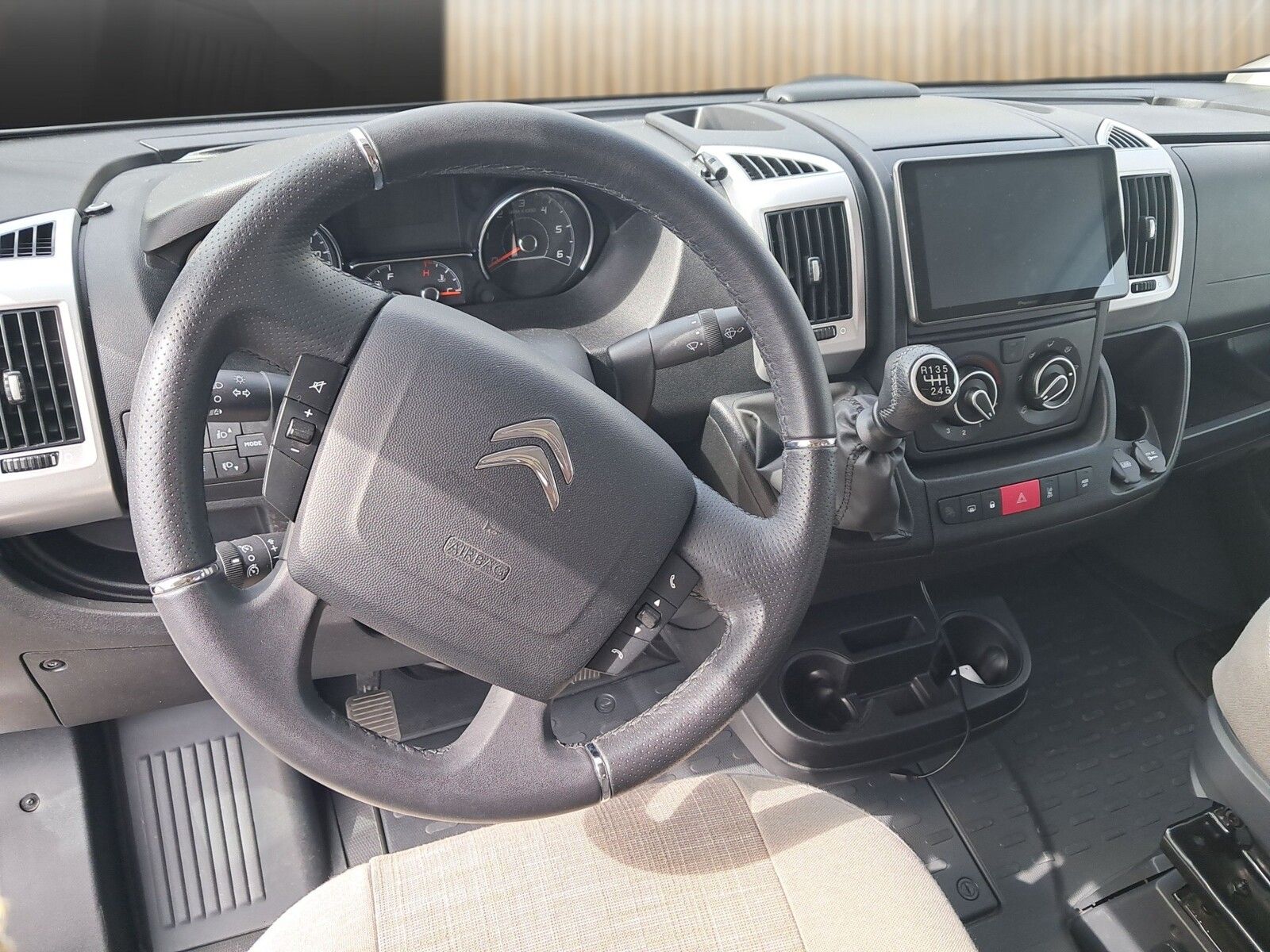 Fahrzeugabbildung Pössl 2Win Vario Citroen 165 PS Markise,RK,AHK