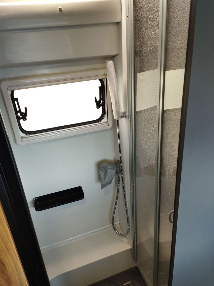 Fahrzeugabbildung Karmann Dexter 4x4 DE 570 AW Allrad, RFK, Beh. Abwassert