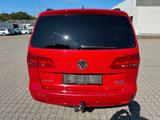 Volkswagen Touran 2.0 TDI 140PS  AUT. 23608 - gebrauchte VW Touran aus dem Jahr 2013