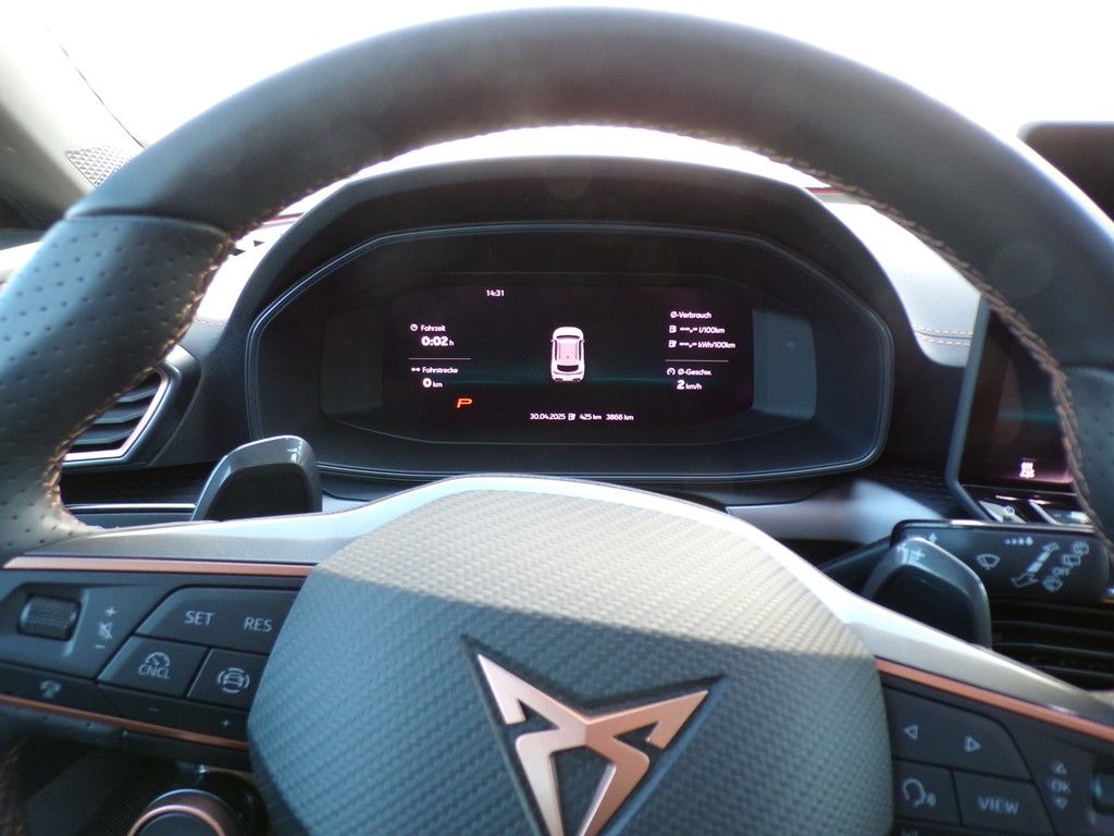 Fahrzeugabbildung CUPRA Formentor VZ 1.5 e-HYBRID DSG *Matrix-LED*Dynaud