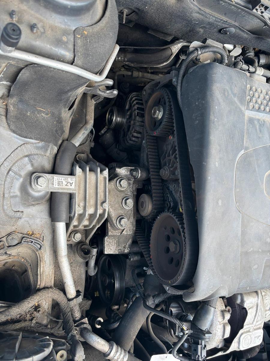 Opel Insignia 2010 — photo 15