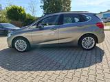 BMW 220 d xDrive Luxury Line *Navi*AHK*Pano*LED*PDC* - BMW 2er Reihe mit Diesel-Antrieb: Van, Automatik