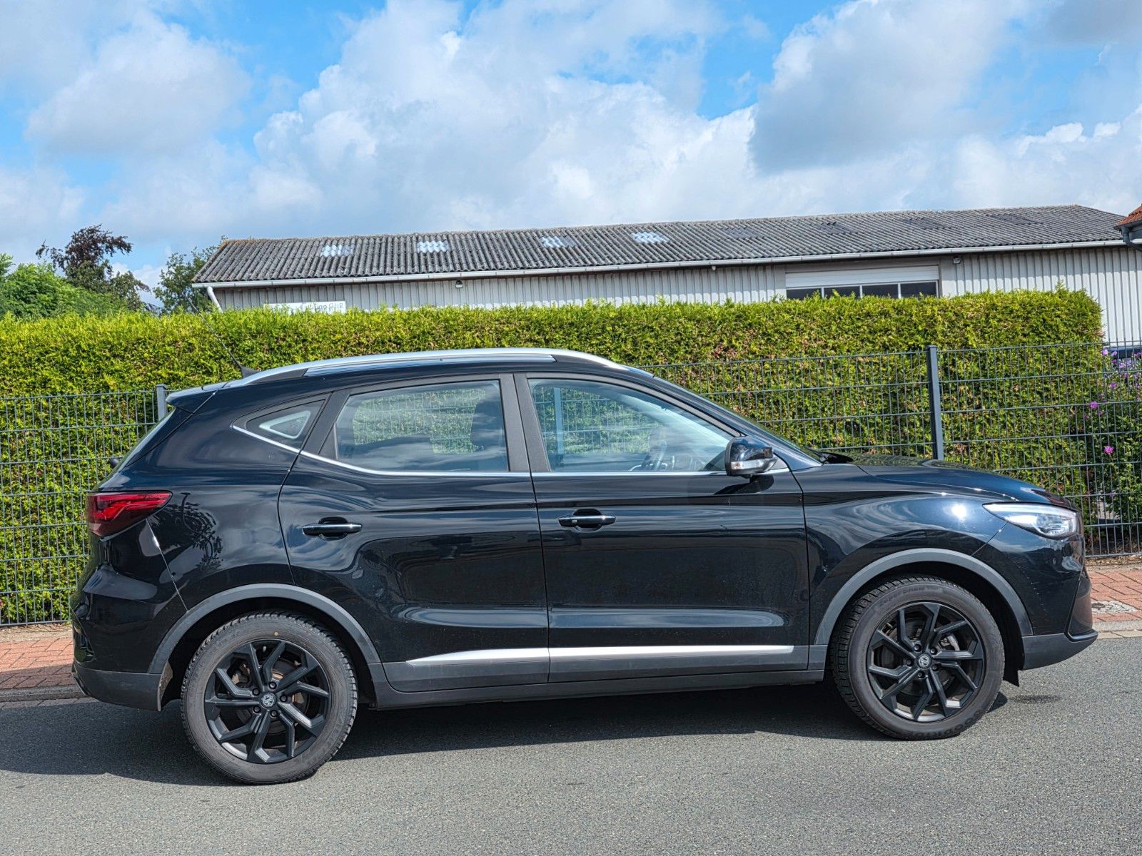 MG ZS