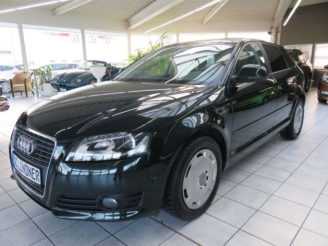 Audi A3 Sportback 1.8 TFSI Attraction quattro*Xenon*