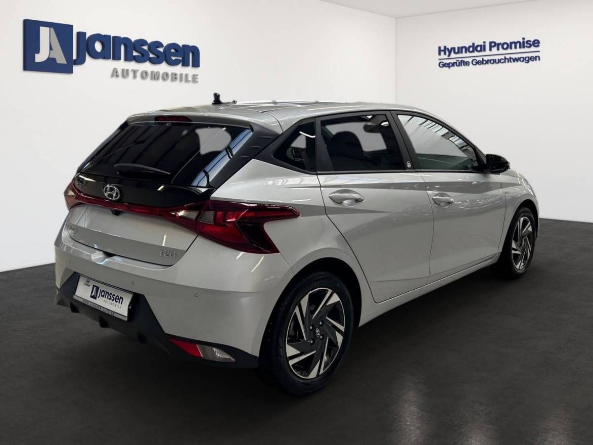 Fahrzeugabbildung Hyundai New i20 Edition 30