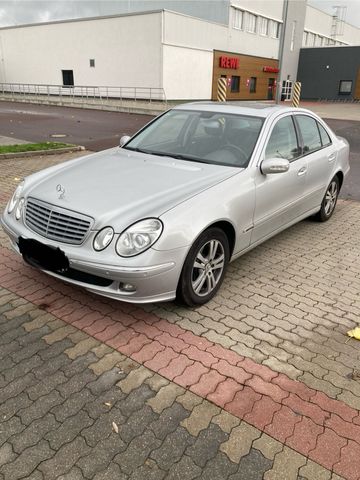 Mercedes-Benz Mercedes E240 w211 Bj2005 196500km HU05/26