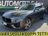 Maserati Levante 3.0V6 Q4 Gransport 250cv TETTO  - Maserati Levante mit Halbautomatikschaltung