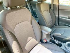 Fahrzeugabbildung Hyundai i30 1.0 AAC KAMERA SHZ ALLWETTER CARPLAY ALU