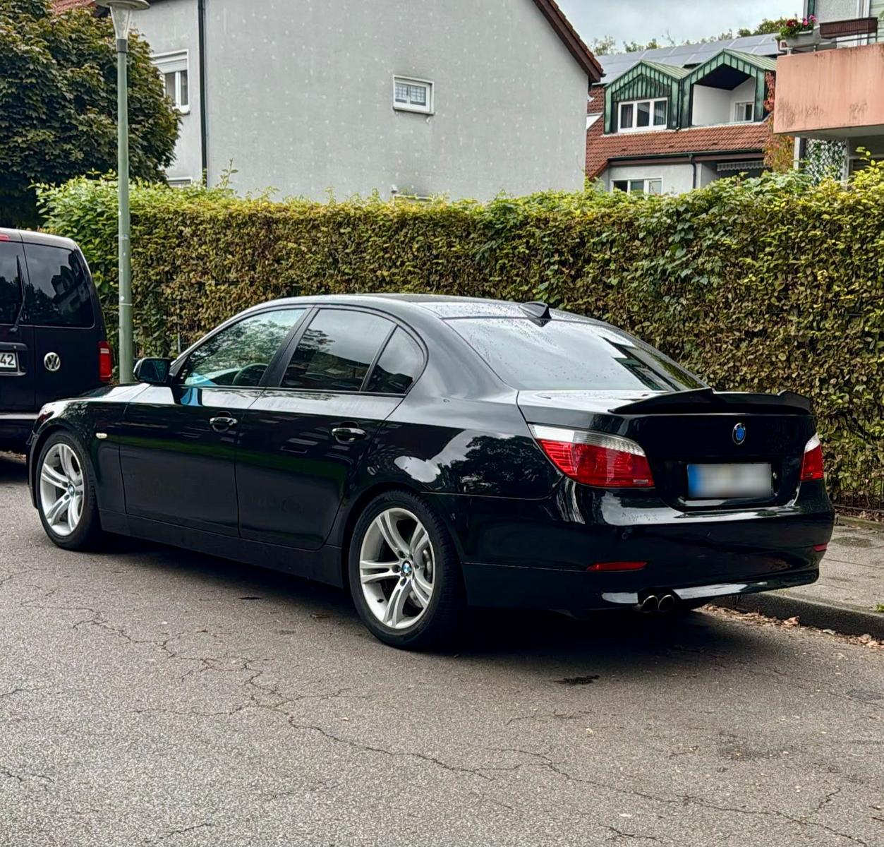 BMW 545