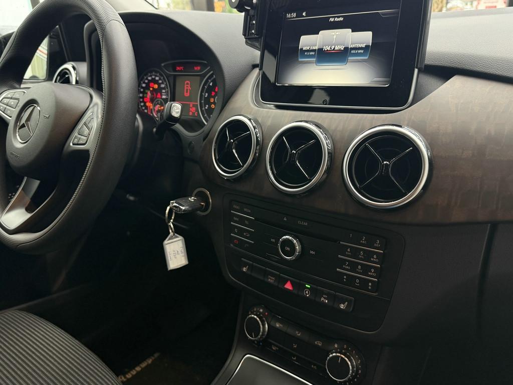 Mercedes-Benz B 220 CGI 4Matic, Navi, 7G-Tronic, AHK, Klima