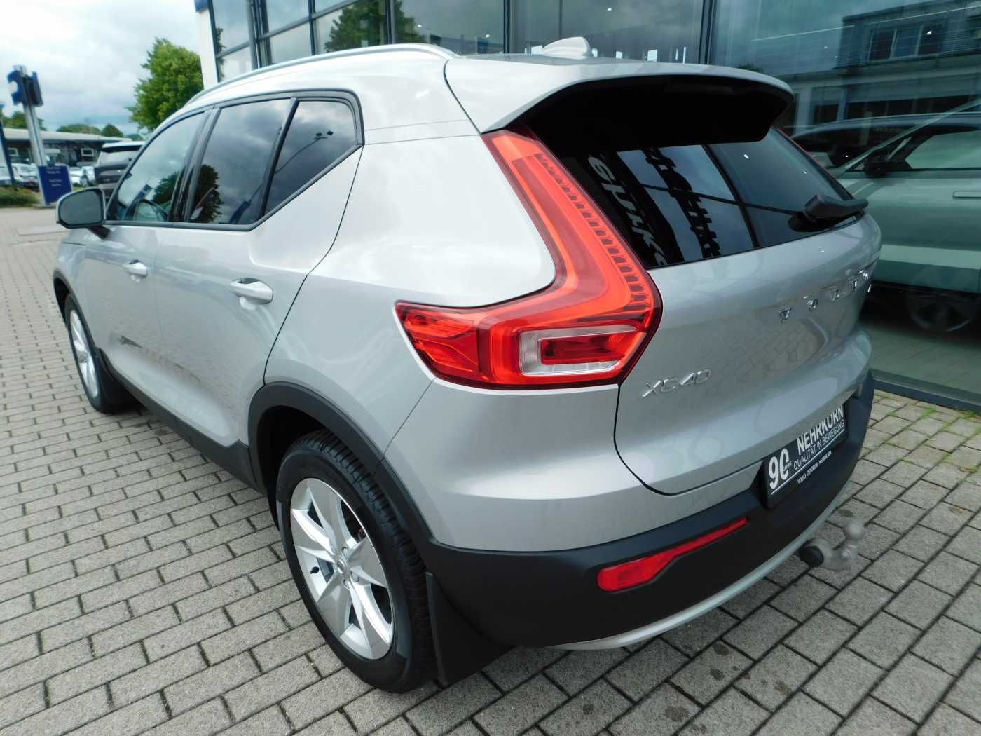Fahrzeugabbildung Volvo XC40 B4 B DKG Core 'ACC, BLIS, AHK'