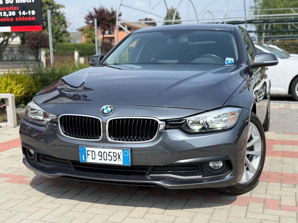 Image of BMW 320