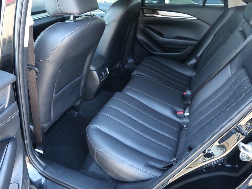 Fahrzeugabbildung Mazda 6 L Exclusive-Line G-165 AT LEDER-S NAVI el.Sitz