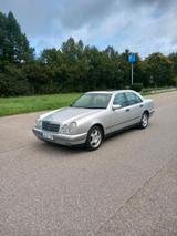Mercedes-Benz E 200 Klima Xenon Sitzheizung Schiebedach - gebrauchte Mercedes-Benz E 200 aus dem Jahr 1999