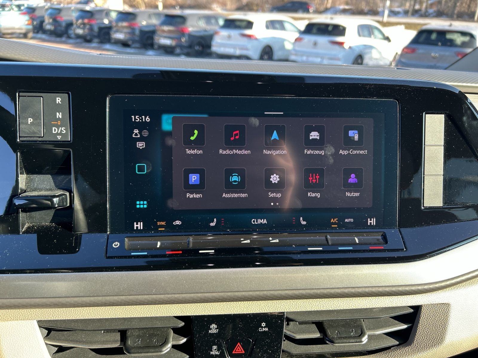 T7 Multivan 2.0 TDI Life kurz, AHK, Discover Pro