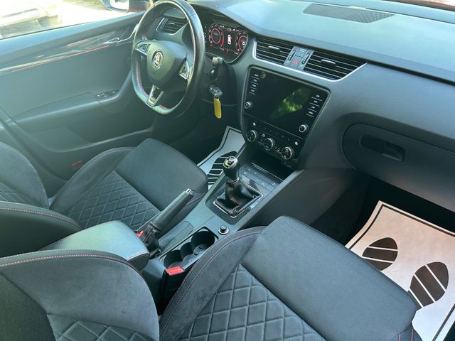 Fahrzeugabbildung Skoda Octavia Combi RS 245+CarPlay+LED+Dig.Cockpit+AHK