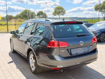 Volkswagen Golf - 5