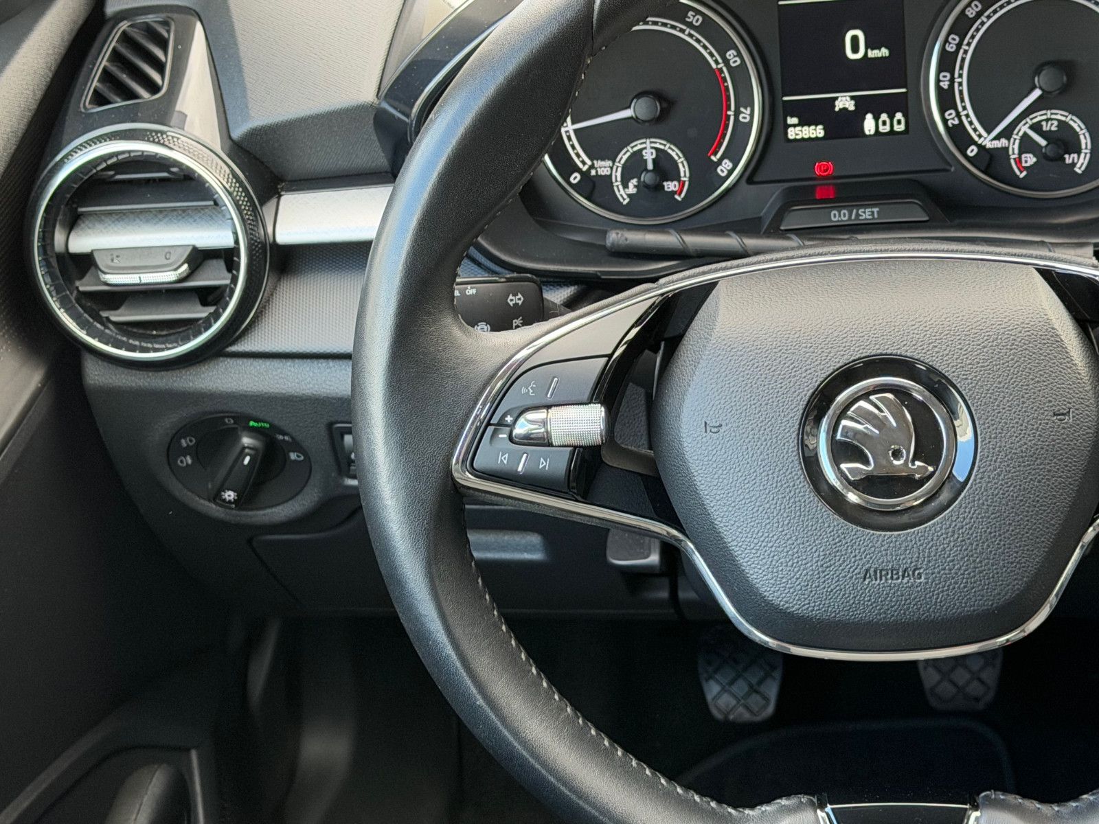 Fahrzeugabbildung SKODA Fabia Selection