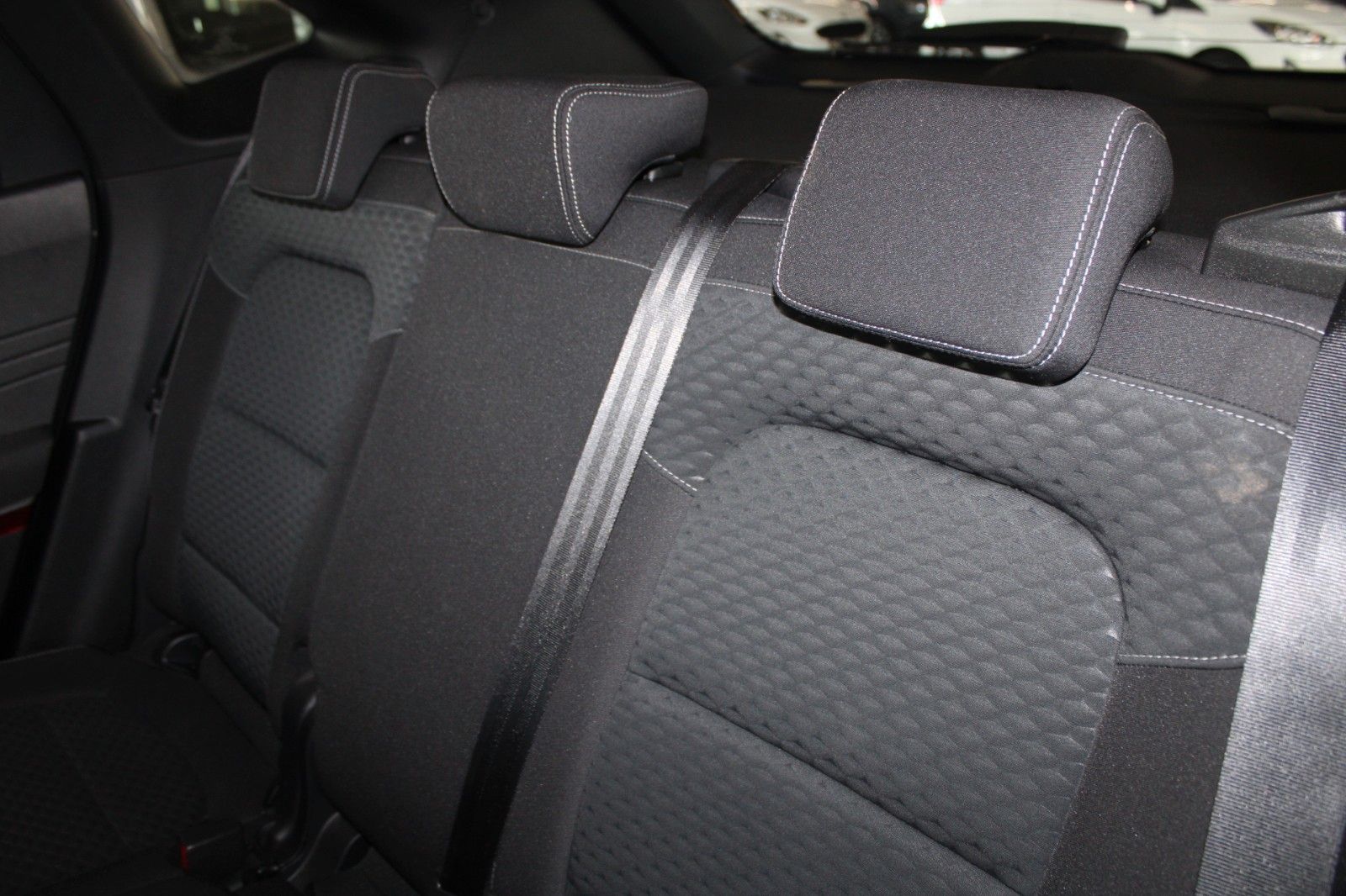 Fahrzeugabbildung Ford Kuga 1.5 EcoBlue Cool & Connect NAVI WinterPaket
